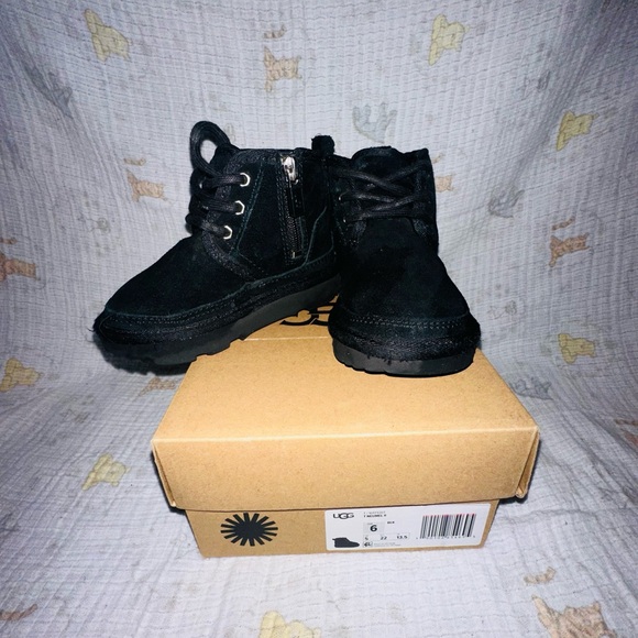 UGG Toddler Neumel - Picture 1 of 5